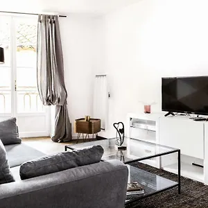 https://au-fil-de-l-eau.midi-pyreneeshotels.com